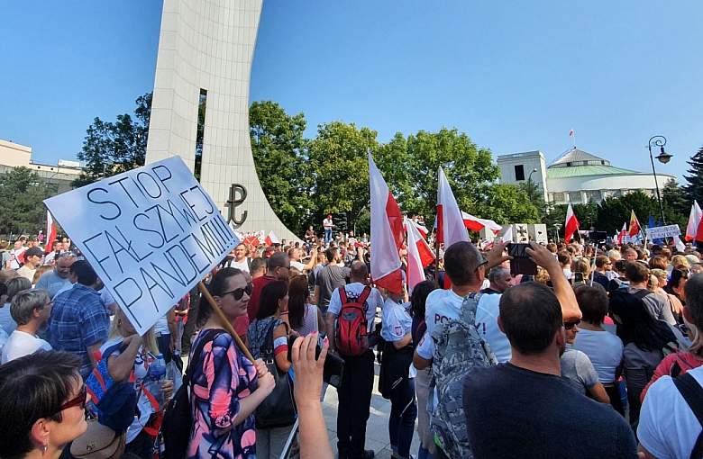 Marsz ulicami Warszawy
